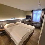 恩格尔酒店 酒店