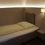 恩格尔酒店 3*