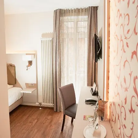 Stadthotel Engel 3* Ettlingen