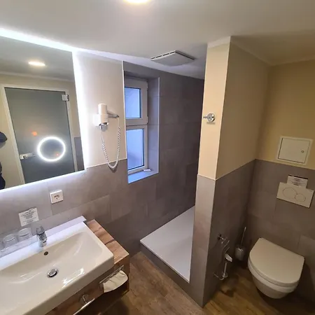 Hotel Stadthotel Engel 3*