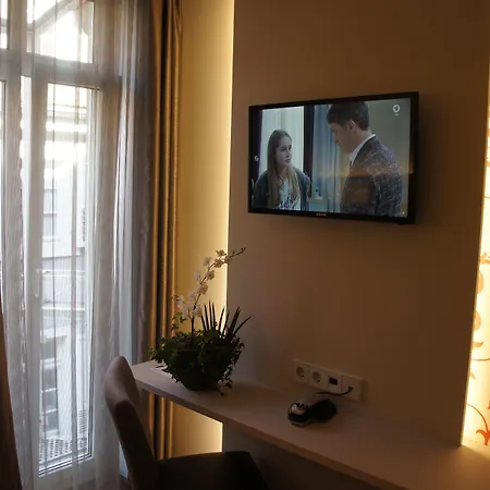 Отель Stadthotel Engel 3*