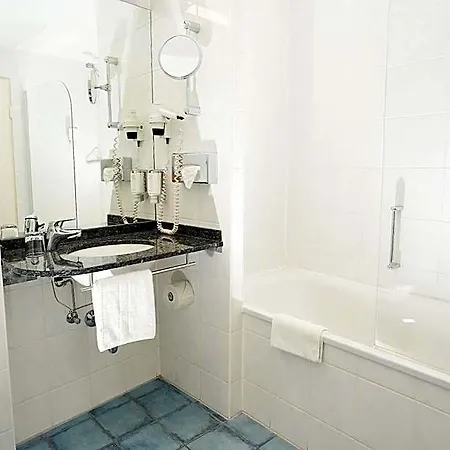 Stadthotel Engel מלון אטלינגן