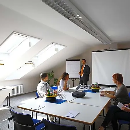 Stadthotel Engel 3*