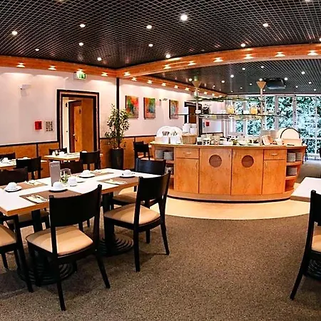 מלון Stadthotel Engel אטלינגן
