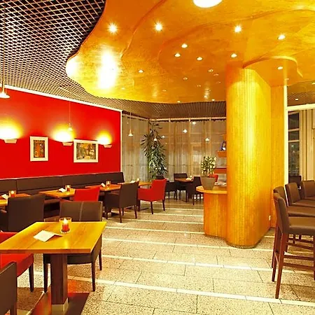 מלון Stadthotel Engel