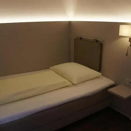 Stadthotel Engel 3*