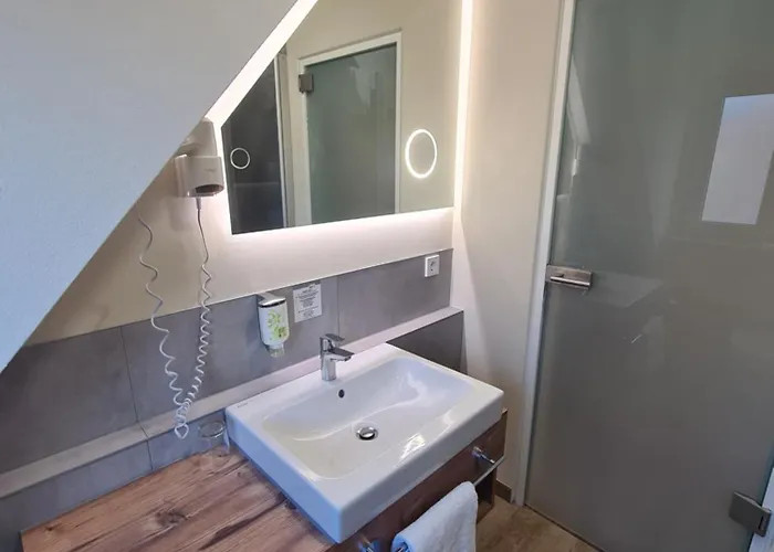 Stadthotel Engel מלון אטלינגן