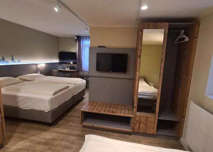 מלון Stadthotel Engel אטלינגן