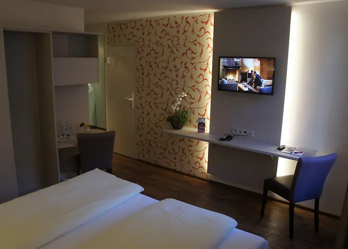 Stadthotel Engel אטלינגן