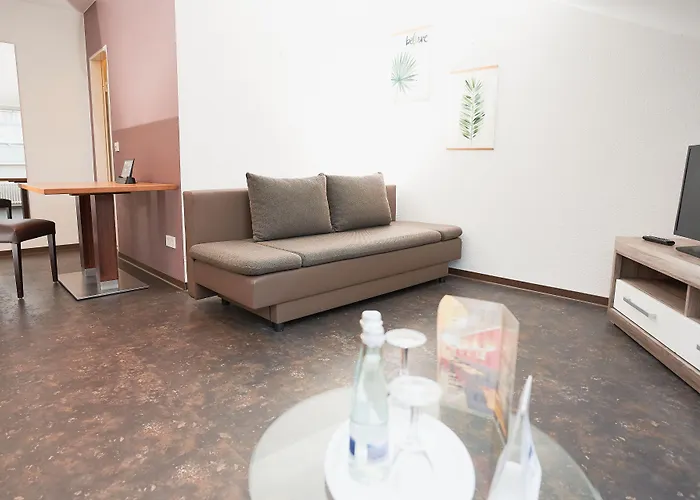 Stadthotel Engel 3* אטלינגן