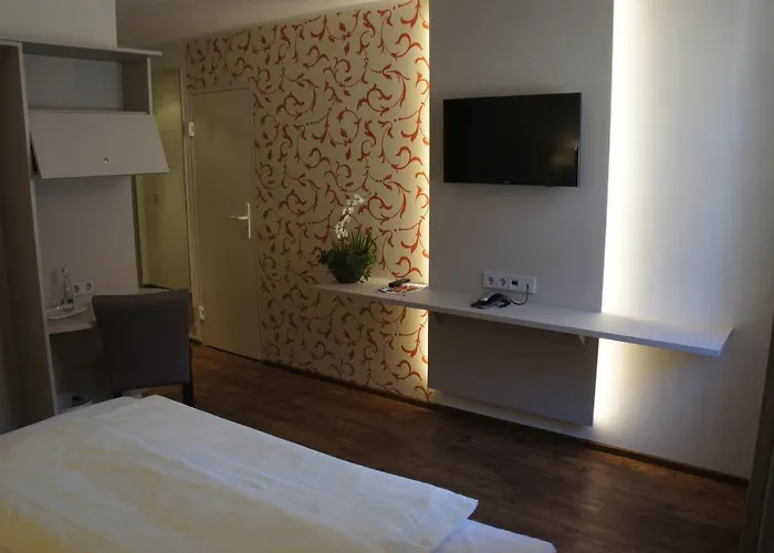 Stadthotel Engel מלון אטלינגן